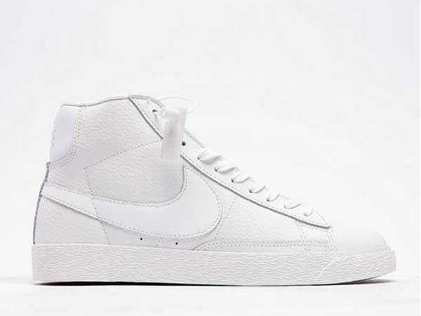 nike blazer low白